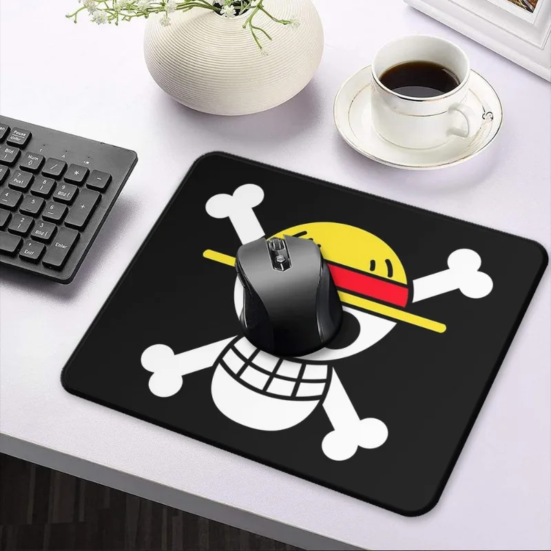 Alas Mouse Kartun One Piece Lu - Gaming Accessories Anime ulasan dan harga
